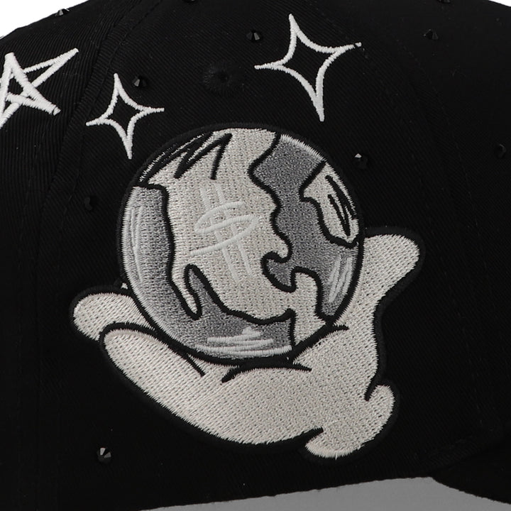 Gorra AP The World Is Mine